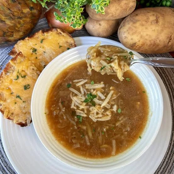 Onion Cheesy Garlic Soup