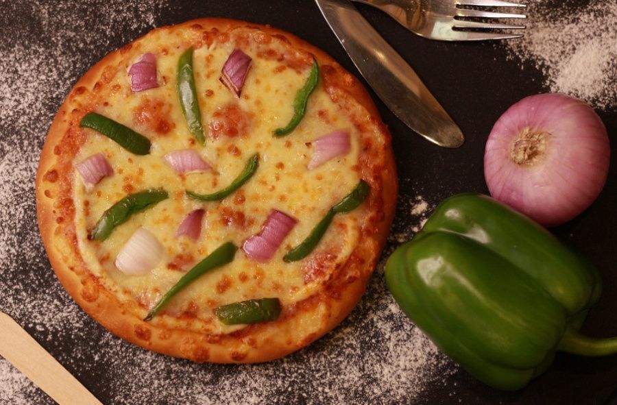 Onion Capsicum Pizza