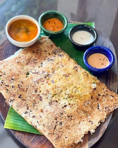 Onion Rawa Masala Dosa